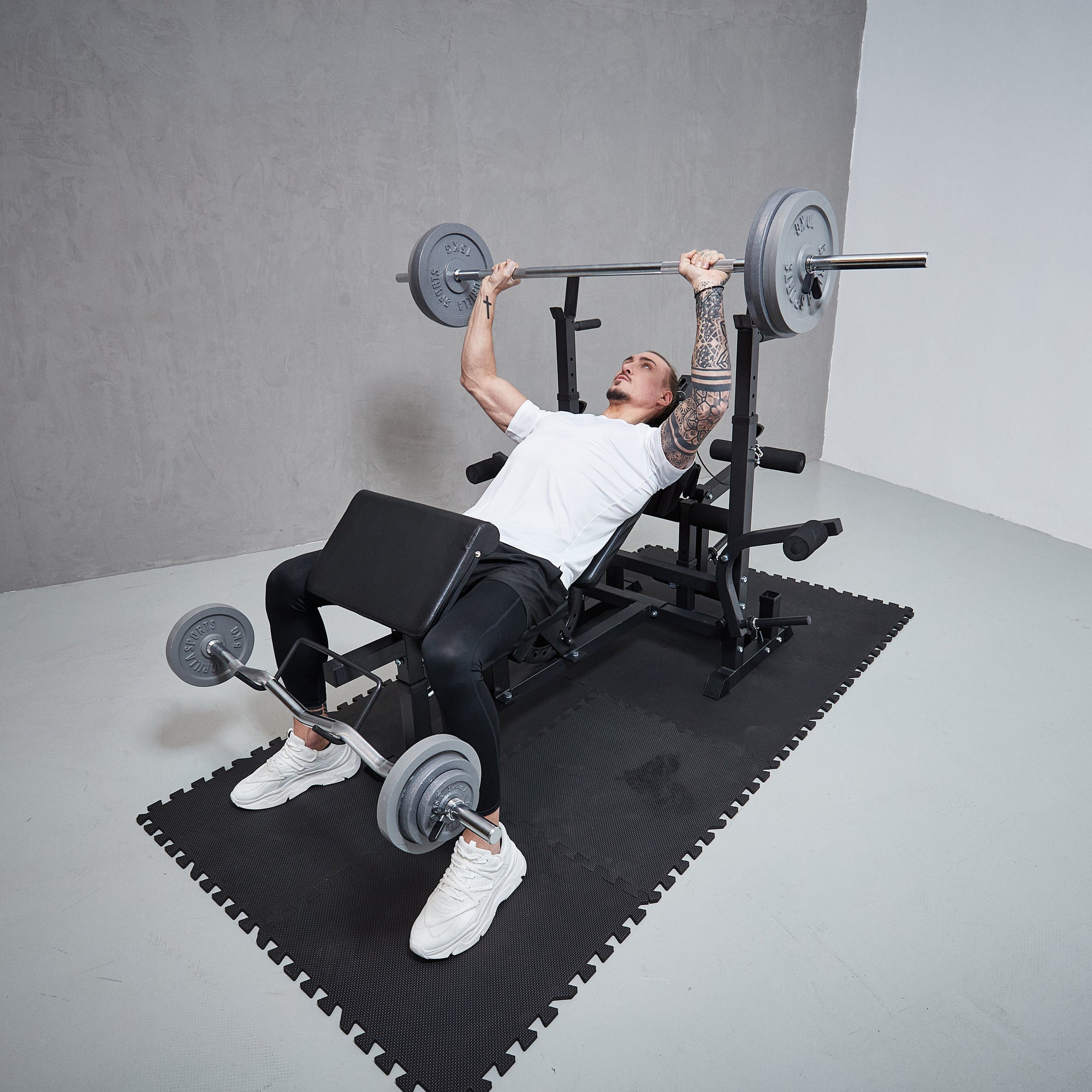 Daugiafunkcė treniruočių stotis + štangos rinkinys 108 kg