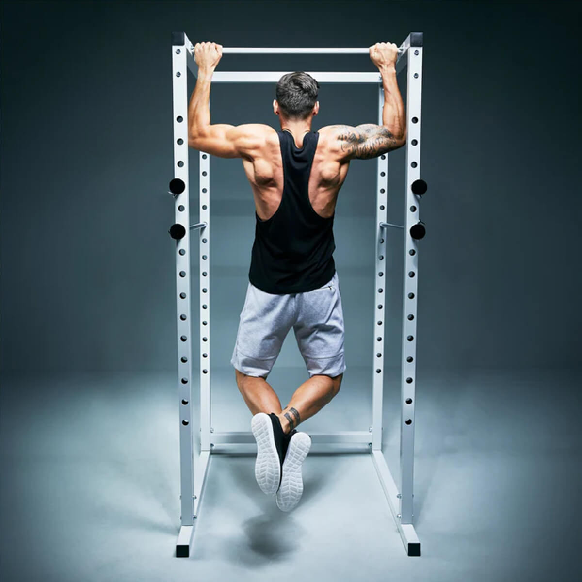 Power Rack pritūpimų stovas su apsauginiais strypais ir prisitraukimų skersiniu